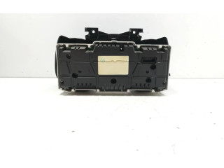 Панель приборов    Renault Clio I       