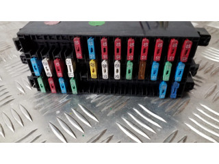 Pojistková skříňka Opel Vivaro 2005