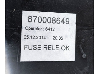 Блок предохранителей 670008649 Maserati Ghibli