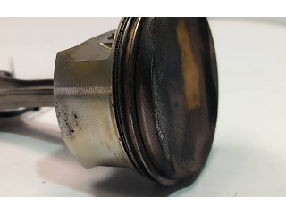 Шатун      Maserati Quattroporte  