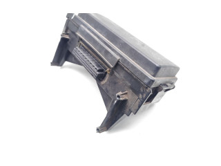 Блок предохранителей 04692087AB Jeep Commander