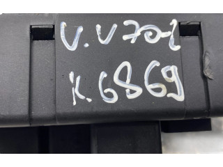 Блок предохранителей 518829106 Volvo V70