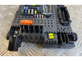 Блок предохранителей 30728512, 28017881   Volvo XC90    