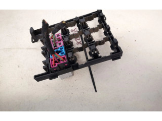 Блок предохранителей  1t1937503a, 1T1937503A   Volkswagen Touran I    