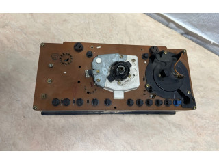 Přístrojová deska Volvo 240 1985 1348058