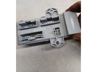 Блок предохранителей 911703E920 KIA Sorento