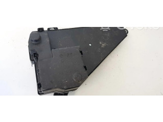 Pojistková skříňka 690661901, 6906618-05 BMW 5 E60 E61 2005