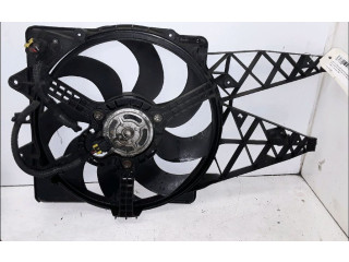 Вентилятор радиатора 55703902 Fiat Grande Punto 1.2
