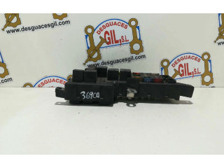 Блок предохранителей 9452993, 36900   Volvo S80    