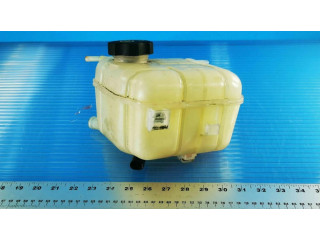 Расширительный бачок охлаждающей жидкости