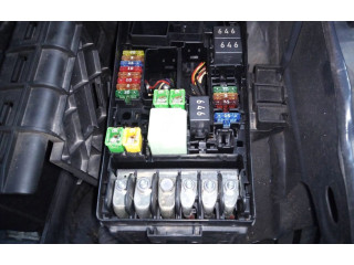 Pojistková skříňka Řídící jednotka BSM Volkswagen Tiguan 2016