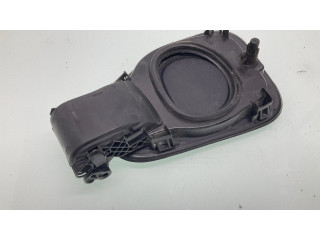 Крышка гнезда для зарядки электромобиля