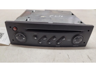 Радио/ проигрыватель CD/DVD / навигация