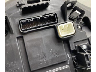 Панель приборов    Peugeot 108       