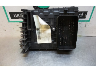 Блок предохранителей  1K0937125A, 1K0937125A   Volkswagen Caddy    