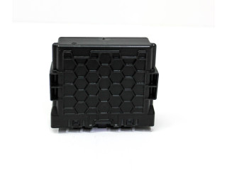 Блок управления парковки 13521136   Chevrolet Camaro