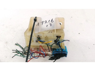 Блок предохранителей Mitsubishi Colt