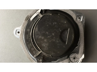 Громкоговоритель (громкоговорители) в задних дверях