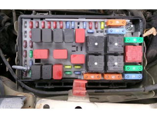   Pojistková skříňka    Fiat Punto (188) 1999