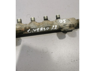 Топливная рампа    Toyota Corolla Verso E121  