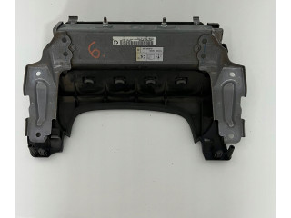 Подушка безопасности для колен 7030A31752 Mitsubishi Outlander
