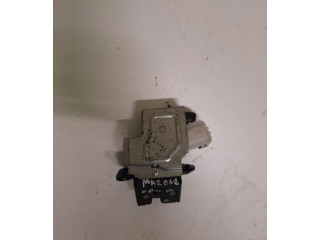 Zámek zadních dveří Mazda 2 2008