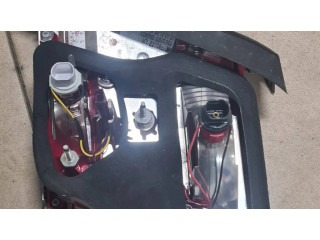 Задний фонарь левый сзади 7182205 BMW 7 F01 F02 F03 F04 2008-2016 года