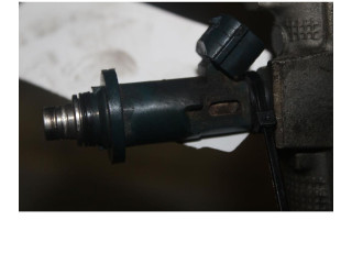 Vstřikovač    Lexus RX XU10  pro benzínový motor 1.6 1MZ FE 