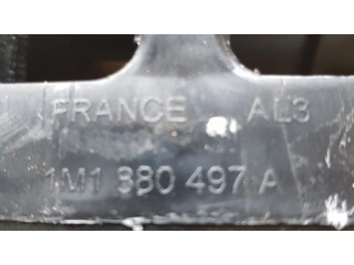 Подушка безопасности обложка