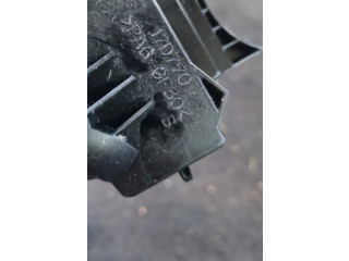 Ручка стеклоочистителей 17D770   Volvo C30