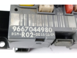 Pojistková skříňka Řídící jednotka BSM 9667044980 Peugeot 3008 I 2010
