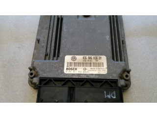 Řídící jednotka 03G906016DM, 0281011882   Volkswagen Caddy 2005