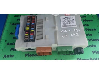 Блок предохранителей 30786819AA, 30786819AAM.   Volvo S80    