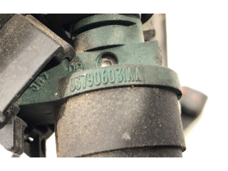 Топливная рампа 037906031AA   Audi A3 S3 8L  