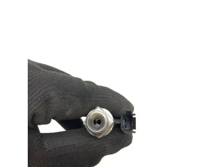 Vstřikovač 7599876, 0261500136 BMW 7 F01 F02 F03 F04 pro benzínový motor 4.4 N63 B44 B