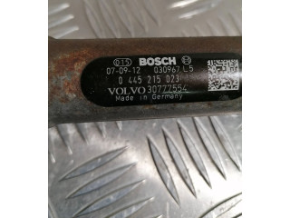 Топливная рампа 30777554, 030967 Volvo V70