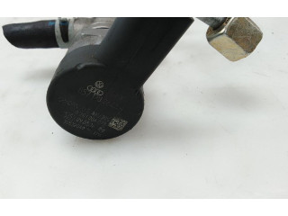 Топливная рампа 04l089b   Audi A3 S3 8V  