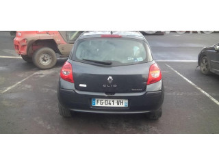 Ручка стеклоочистителей 8201590631   Renault Clio III