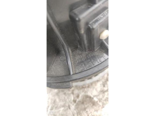 Вентилятор печки    U0852003, U0852003   Audi Q5 SQ5