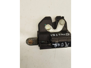 Замок багажника 55701871 Alfa Romeo Giulietta