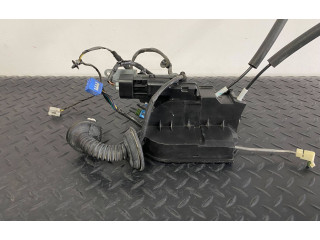 Замок багажника 15270585    Hummer H3  -  года