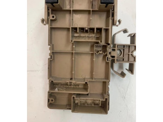 Pojistková skříňka 82201AG010 Subaru Legacy