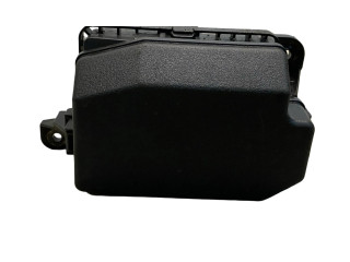 Блок предохранителей 0524NA, 3746NA Mitsubishi Outlander