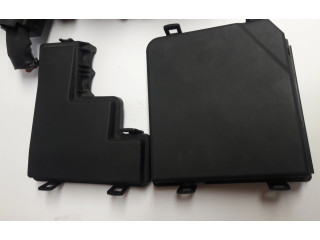 Блок предохранителей  403888820R   Renault Kadjar    