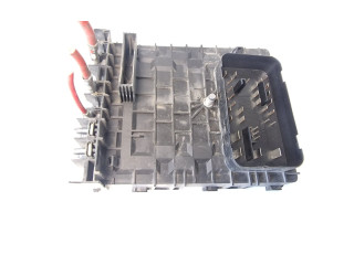 Блок предохранителей 1K0937125A   Volkswagen Jetta V    