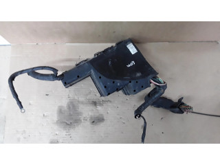 Блок предохранителей 71543276XA1, 2R8T14A003EC Jaguar S-Type