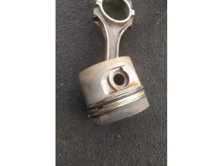 Поршень с шатуном M115 62108 Mercedes-Benz W123