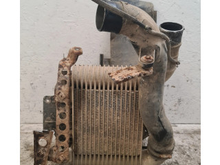 Интеркулер     Toyota Avensis Verso 2.0