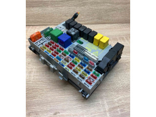 Pojistková skříňka 24412497 Opel Zfira A 1999