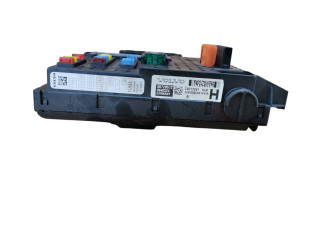 Блок предохранителей 30728512, 06W324   Volvo XC90    